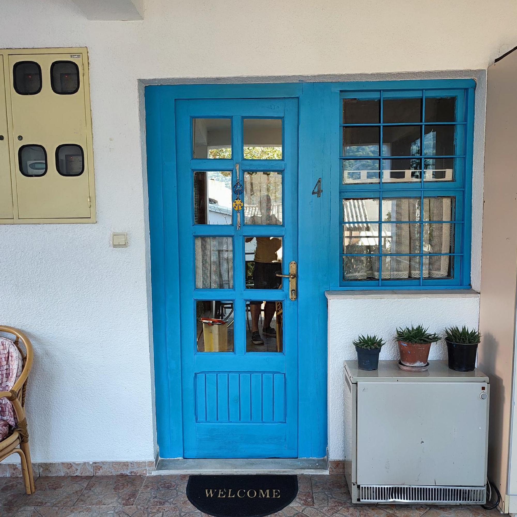 Bay Mola Aparts Kotor Habitación foto